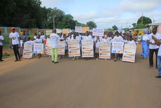 Marche antirabique a Bouna